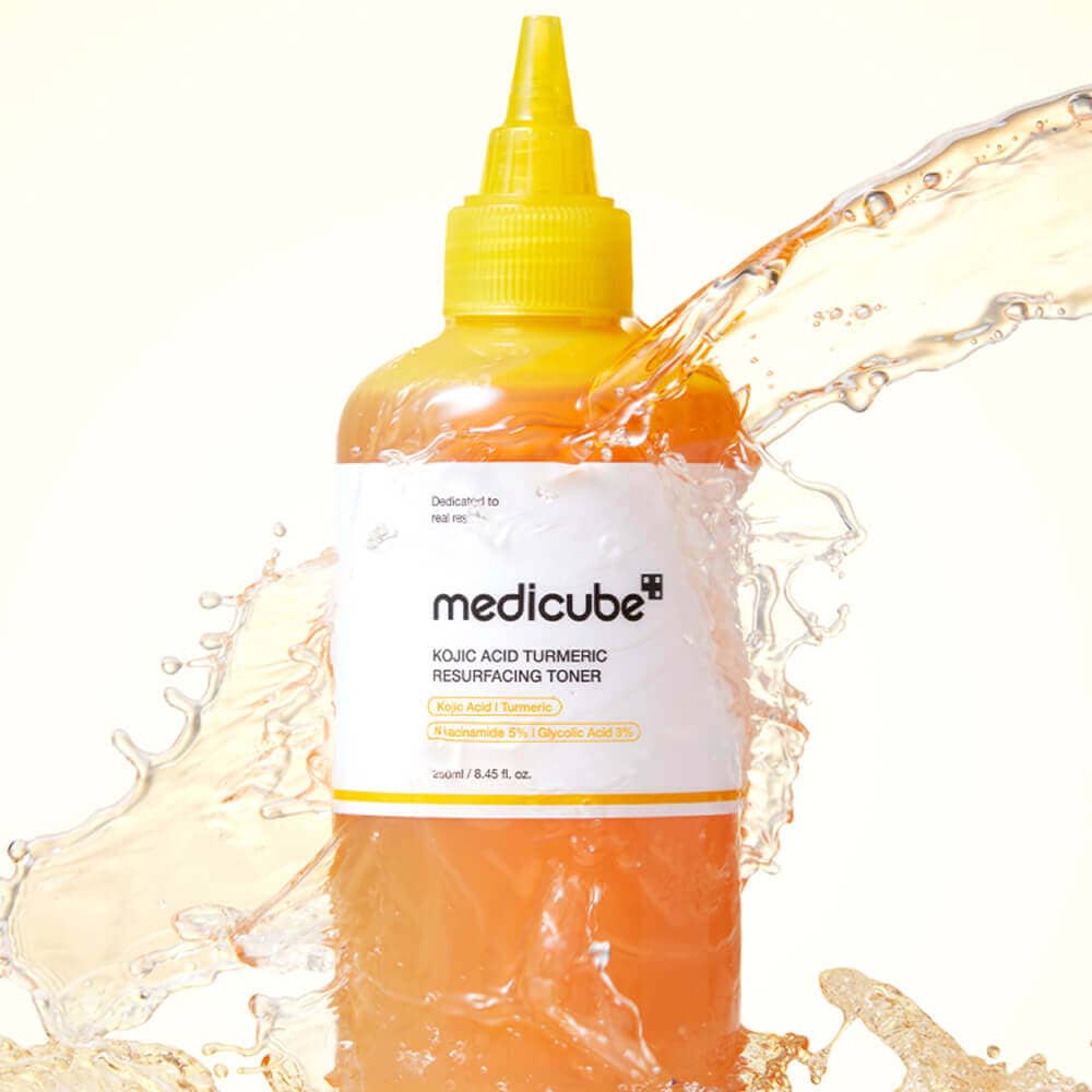 Отшелушивающий тоник с кислотами medicube Kojic Acid Turmeric Resurfacing Toner 2